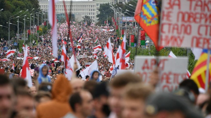 Представитель Беларуси в ООН насчитал только 200 протестующих в Минске