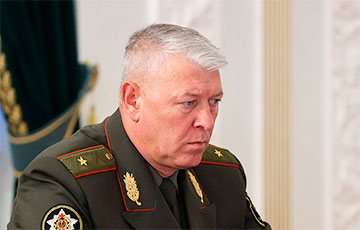 Лукашенко уволил с должности начальника Генштаба