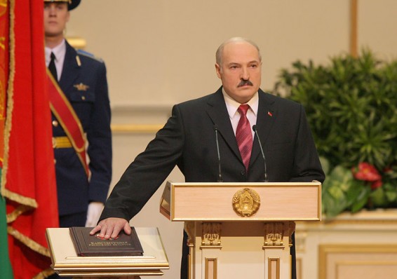 Лукашенко намерен внести изменения в Конституцию в ближайшее время