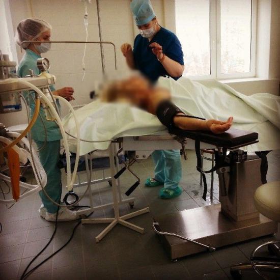 Минская медсестра размещала в Instagram фото из операционной