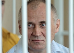 Николай Статкевич встретился в тюрьме с адвокатом