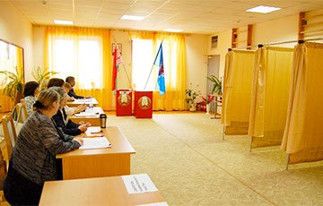 На родине Лукашенко члены комиссии «голосовали» вместо избирателей