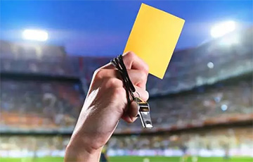 В Чехии футболисты получили одновременно 16 желтых карточек