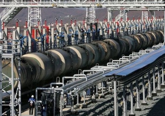Беларусь снижает экспортные пошлины на нефть и нефтепродукты