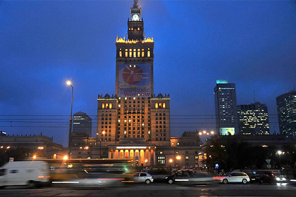 Сталинскую высотку в Варшаве предложили пустить под снос