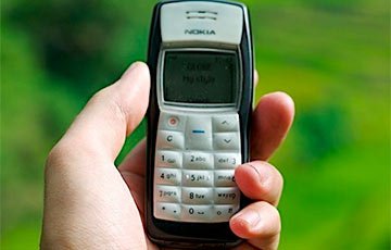 Работникам «Белшины» хотят запретить пользоваться мобильниками