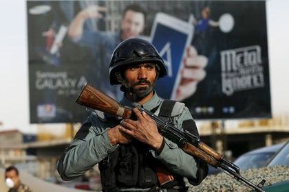В дипломатическом районе Кабула боевики напали на отель