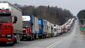 Более 1200 фур стоят в очереди на выезд из Беларуси в ЕС