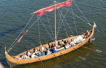 Лидчанин своими руками построил корабль викингов с «Погоней»