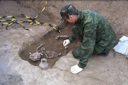 В Азове нашли два древних захоронения