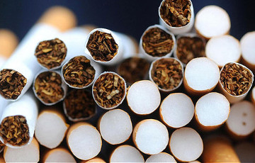 В Беларуси курит около 30% населения