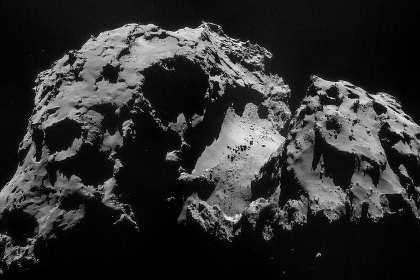 Ученые получили цветные снимки кометы Чурюмова-Герасименко