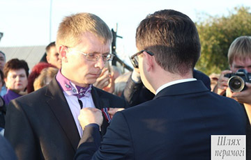 Посол Польши наградил вилейчанина медалью «Pro Patria»