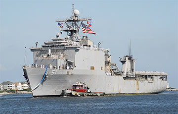 В Черное море идет десантный корабль морской пехоты США