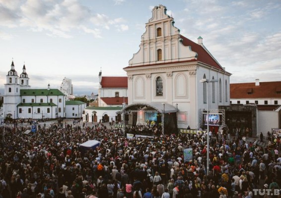 Французские музыканты выступят у ратуши в Минске 14 июля