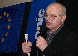 Владимир Колос: Оппозиция ходит на межпартийные заседания с фигой в кармане