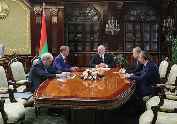 Лукашенко договорился со Сбербанком о расширении сотрудничества
