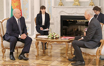 Лукашенко — премьеру Латвии: Почаще приезжайте, чтобы лучше говорить на русском, на нашем языке