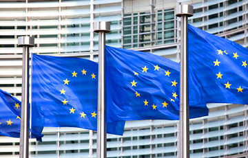Европарламент призвал полностью возобновить свободное передвижение в Шенгене