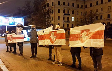 Жители Первомайского района вышли на акцию солидарности в Минске