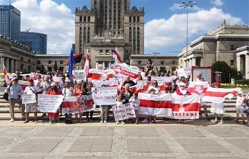 В Варшаве проходит массовый марш белорусской диаспоры