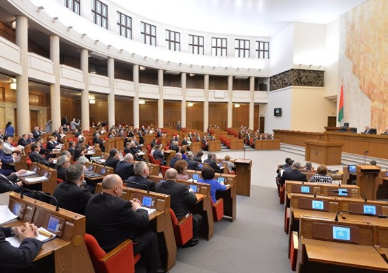 Президент рассказал, каким должен стать белорусский парламент