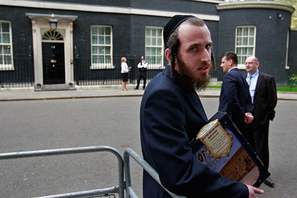 Британским госучреждениям запретят бойкот товаров из-за боязни антисемитизма