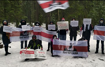 Жители Ангарской вышли на мощный марш по району