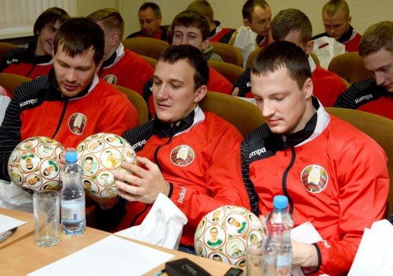 Белорусские гандболисты стартуют в элите ЧЕ-2016 в Польше
