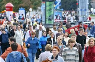 В 2013 году белорусов стало на 6 553 человека меньше