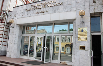 В России в здание правительства Саратовской области бросили «коктейль Молотова»