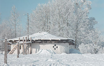 Как белорус построил дом из песка и глины за $1000 и остался в нем зимовать
