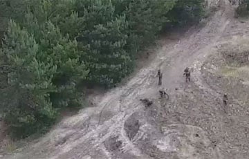 Московитские заградотряды расстреливают бегущих оккупантов