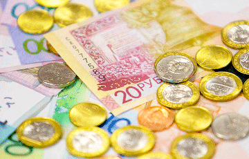 В ЕАБР предполагают девальвацию белорусского рубля уже в текущем году
