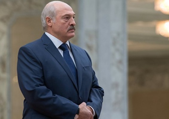 Лукашенко в два предвыборных года хочет показать белорусам, что чиновники умеют решать проблемы