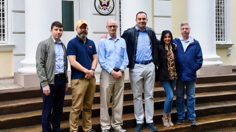 Шесть сотрудников дипмиссии США покинули Беларусь