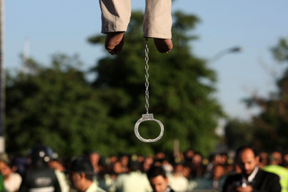 В Ираке повесили 12 осужденных за терроризм