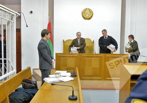 Для Казакевича, устроившего резню бензопилой в ТЦ, прокурор попросил 15 лет