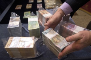Белорусским деньгам подделка не страшна?
