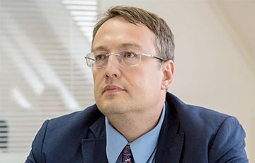 Антон Геращенко: Убийца поджидал Бабченко на лестничной клетке в подъезде