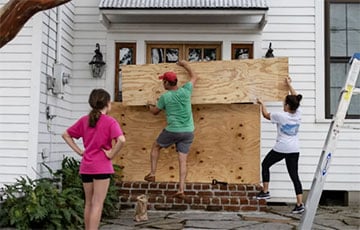 В Луизиане начали эвакуировать людей из-за урагана «Ида»