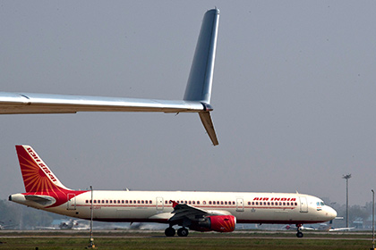 Индийца засосало в реактивный двигатель самолета в аэропорту Мумбаи