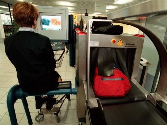 Вину за поломки читалок возложили на сканеры в аэропортах
