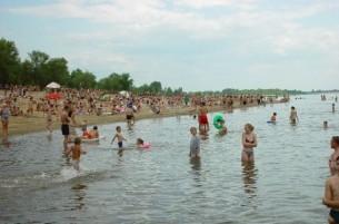 В Беларуси могут запретить торговлю спиртным у воды
