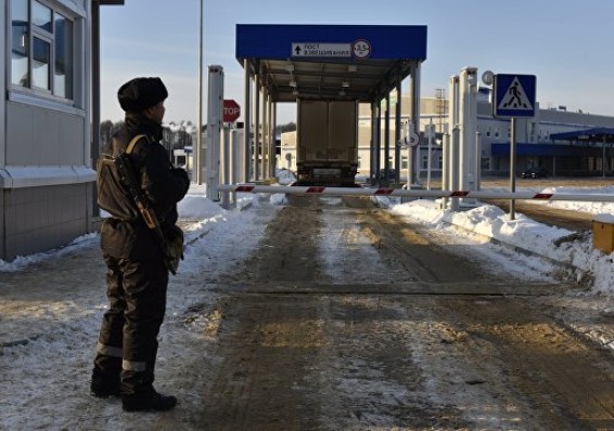 В прошлом году наказали 500 белорусов, подвозивших иностранцев через границу
