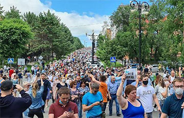 23-й день протестов в Хабаровске: к протестующим присоединились ветераны ВДВ