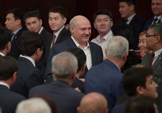 Лукашенко на саммите ШОС: Экономика и торговля используются как инструмент враждебного воздействия