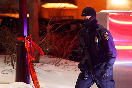 Подозреваемого в нападении на мечеть в Квебеке обвинили в убийстве