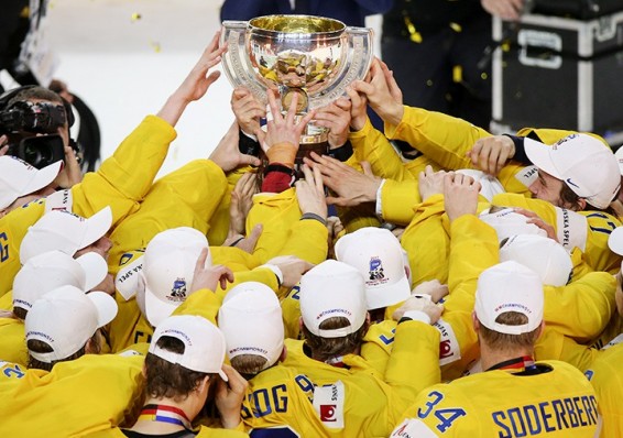 Швеция победила Канаду в финале ЧМ-2017 по буллитам
