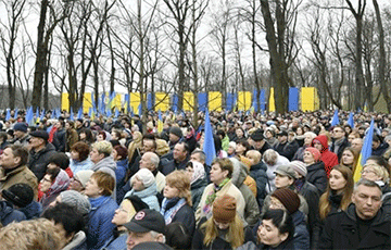 Накануне выборов в Киеве помолились за единство Украины